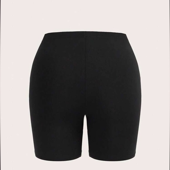🆕 Alice Plus Cartoon Black Biker Shorts!!! Brand New!!! - Picture 3 of 6
